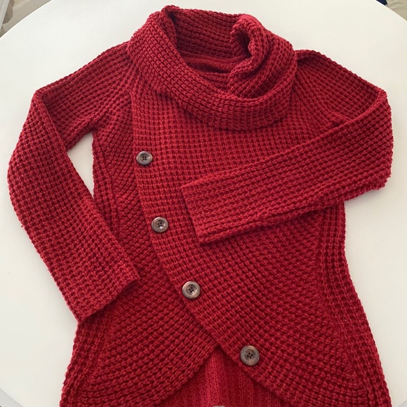 Sweaters - Cozy red sweater
